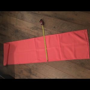 5 Coral table runners
